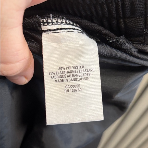 Reitmans Black Capris - Picture 6 of 6